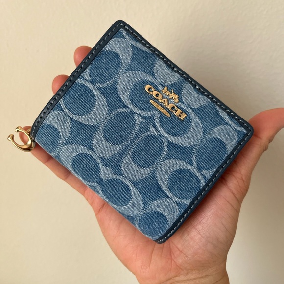 Coach Snap Wallet In Signature Denimππ - Picture 4 of 10